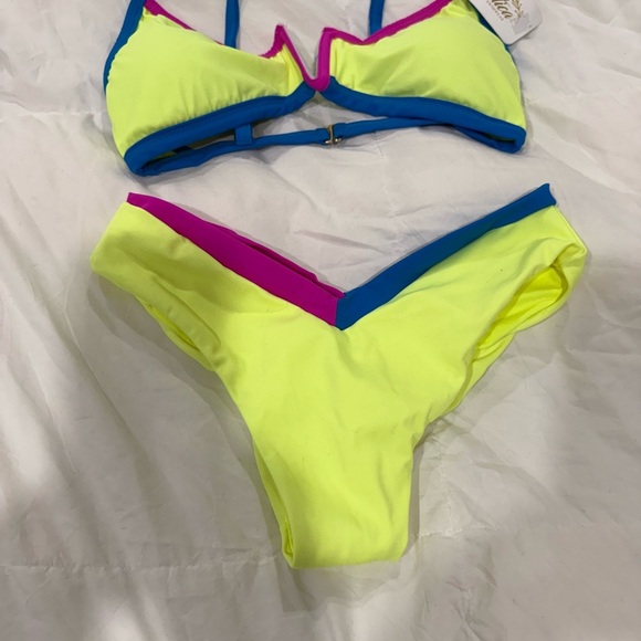 MISTICA SWIMWEAR Made in Columbia Neon Yellow and Blue Bikini Set Sz 32 or S - Picture 3 of 6